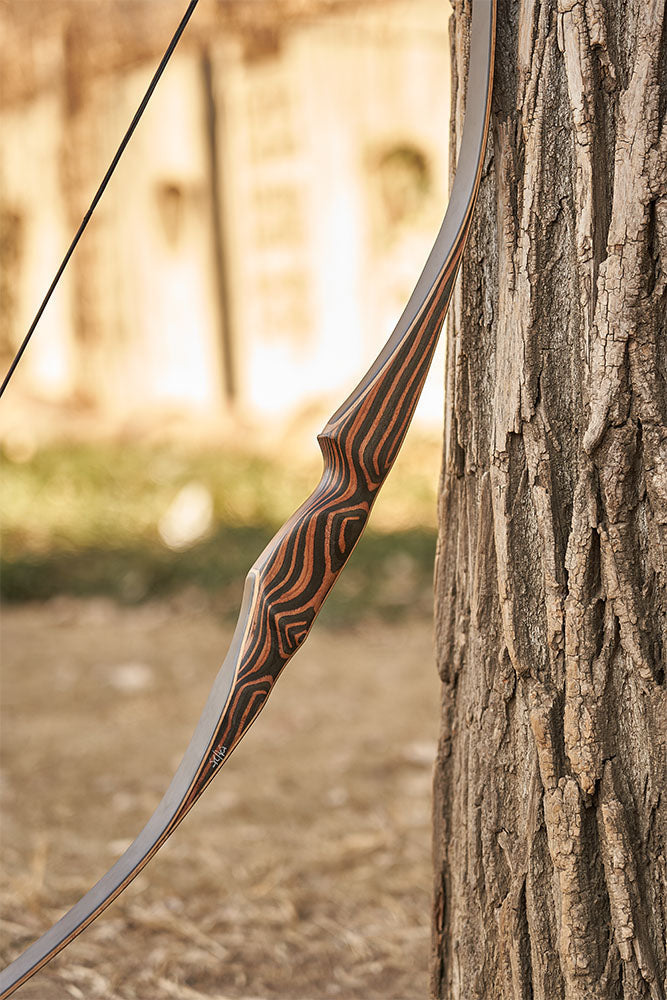 54" Traditioneller Recurve-Jagdbogen RH mit Pfeilauflage 20-70 lbs